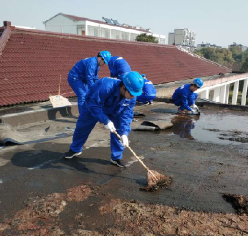 2019年3月18日，凯时k66,尊龙凯时app,k66旗舰厅,,股份为七都镇敬老院漏水屋面进行全面修复。